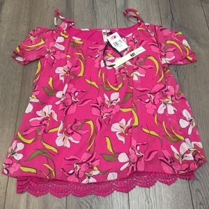 SALE NWT Kut From The Kloth Fuscia Flower Blouse M